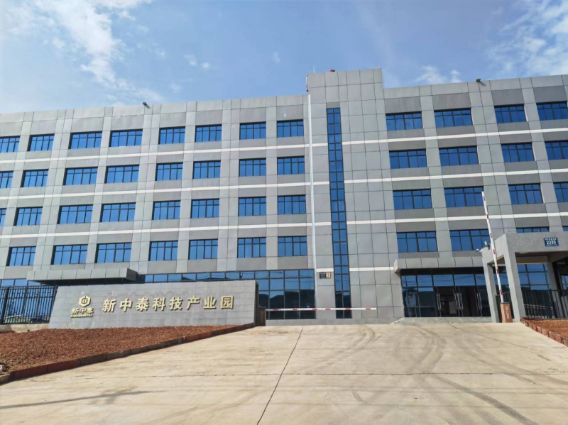 成都龍泉成龍大道旁 標(biāo)準(zhǔn)園區(qū) 標(biāo)準(zhǔn)廠房 倉庫直租 2萬平米大小面積可分租 層高13米 10噸牛腿