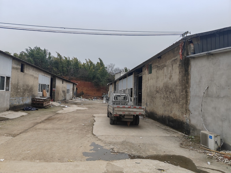 1300平方米廠房出租