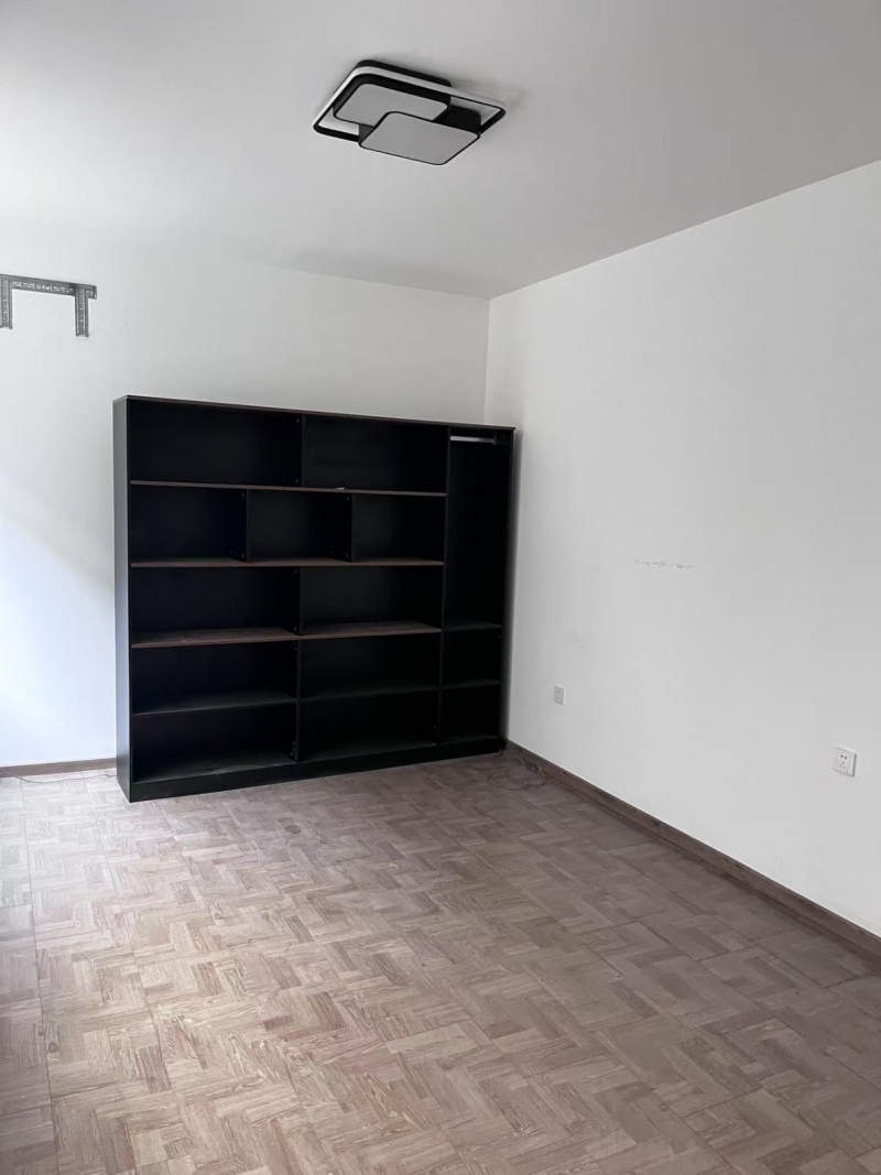 成都產(chǎn)業(yè)園區(qū)廠房出租(免裝修期,免租期租5年免3年)專業(yè)人員辦理入園手續(xù)