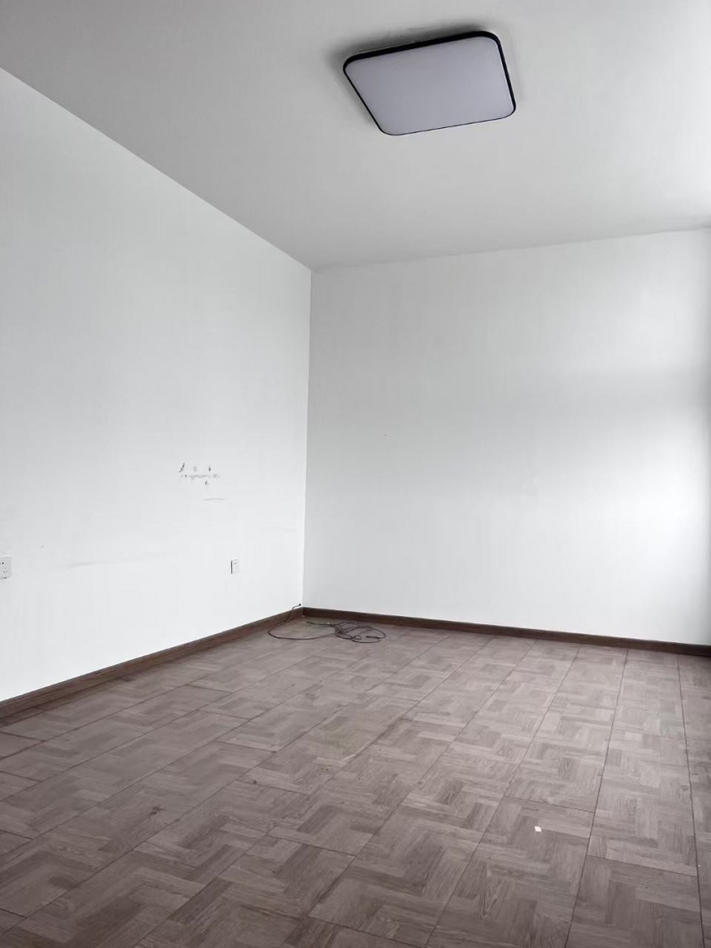 成都產(chǎn)業(yè)園區(qū)廠房出租(免裝修期,免租期租5年免3年)專業(yè)人員辦理入園手續(xù)