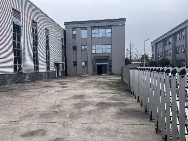 廠房出租（免裝修期，免租期）獨門獨院稀缺廠房