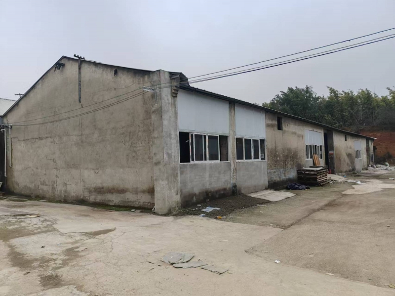 1300平方米廠房或庫房+辦公樓出租