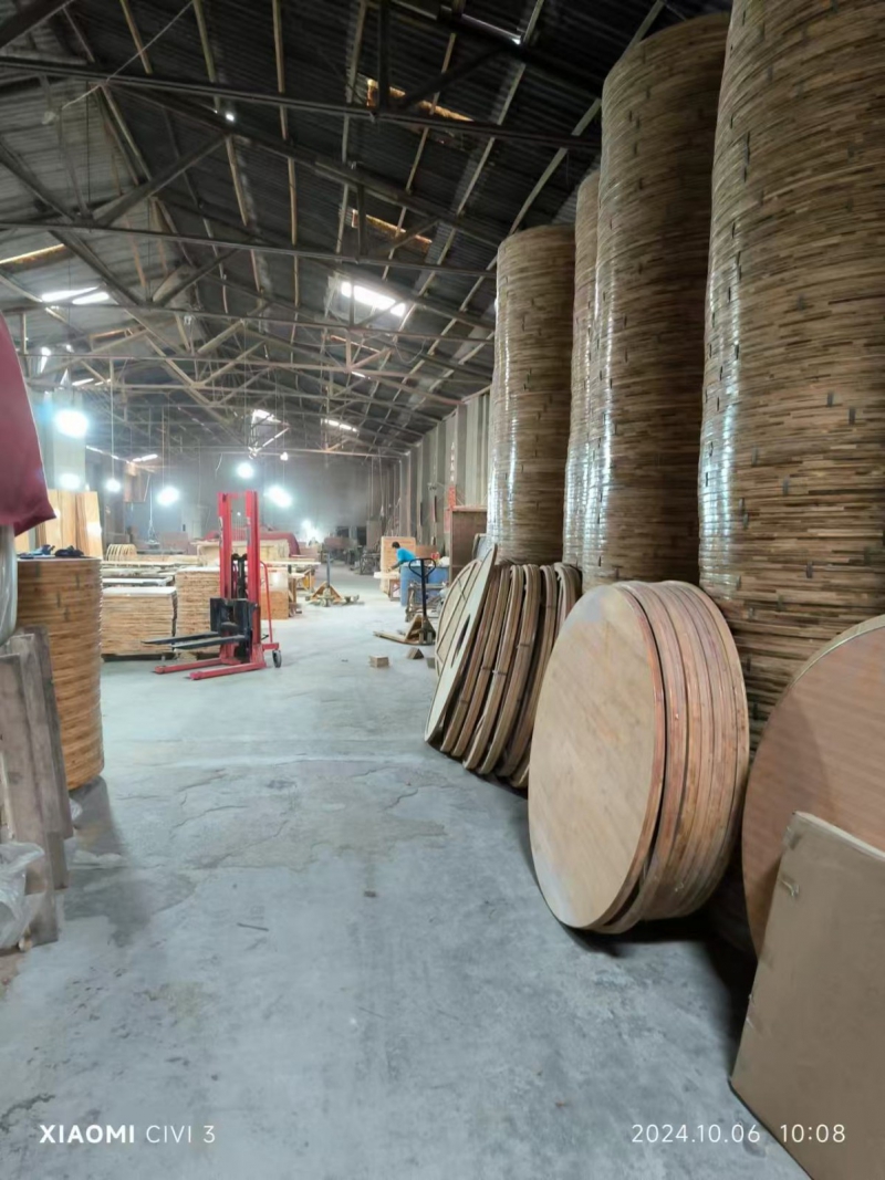 廠房出售，帶動力電，公路旁