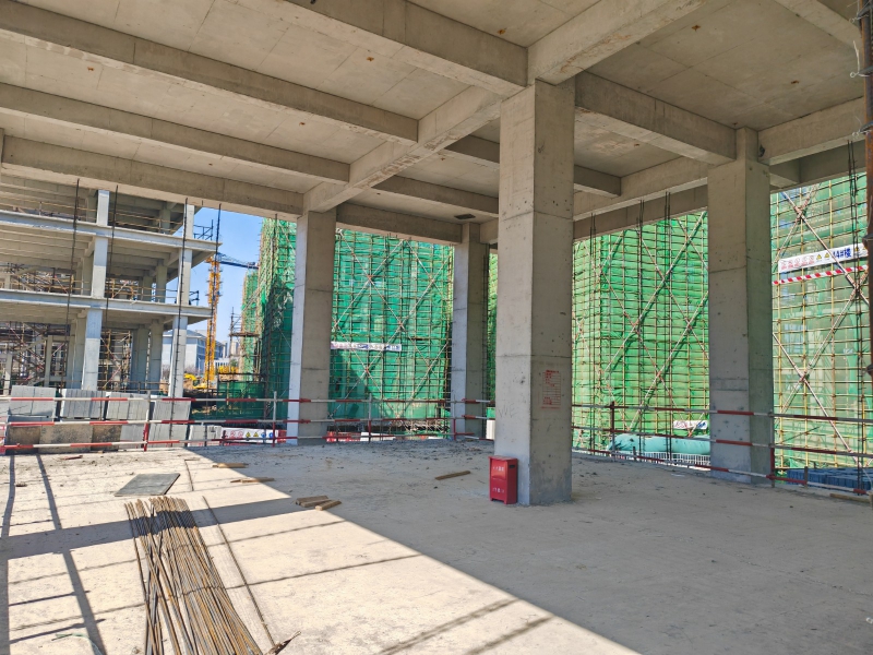 三環(huán)旁 地鐵口 證件齊全 可按揭貸款