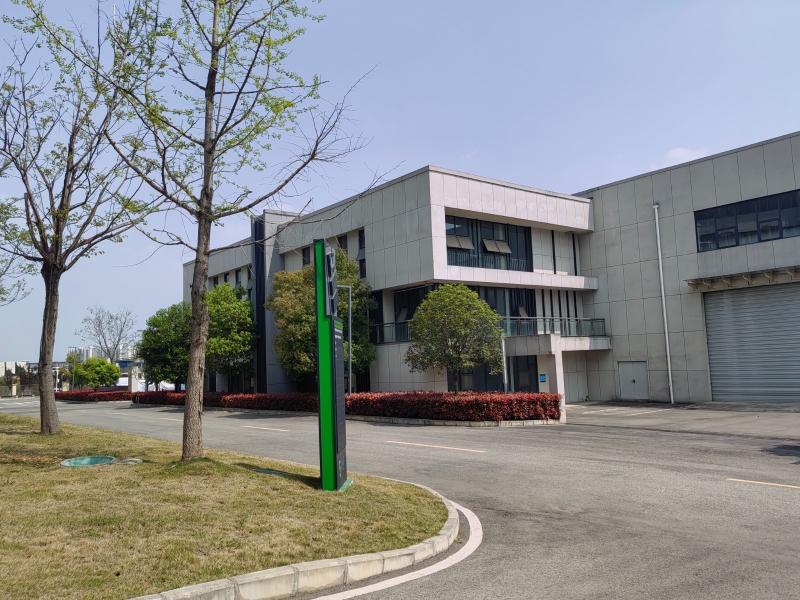 新都石板灘 到市區20分鐘 13-20元 18個月免租期 綜合成本只要幾塊錢