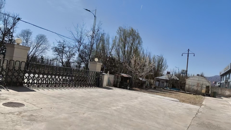 北京西張家口懷來(lái)1200和1100平米高頂廠庫(kù)房出租