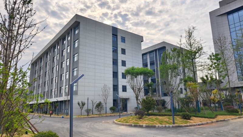 生產+研發(fā)+辦公+倉儲一體化空間，龍達欣能虛位以待